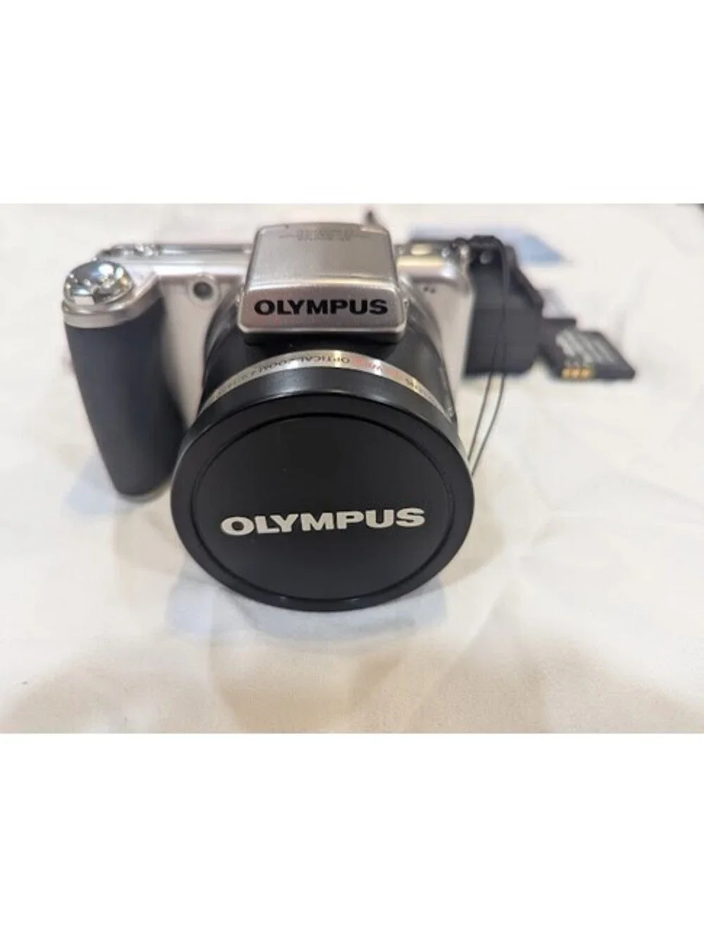 OLYMPUS SP-800UZ 14MP 30X Optical Zoom Charger 2x Batteries 2gb SD W/Bag Tested